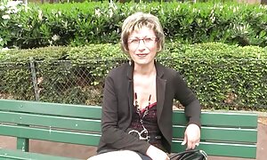 お尻舐めてるとコック吸い アダルト 動画 女子 向け