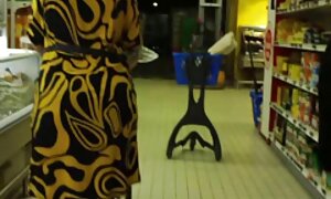 若い隣人に課された 女の子 の 為 の 無料 アダルト