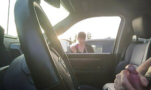 金髪は吸います 女の子 の ため の アダルト ビデオ